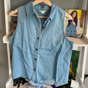 NWOT Aeropostale Denim Look Tie Front Sleeveless Button Front Shirt Size Small